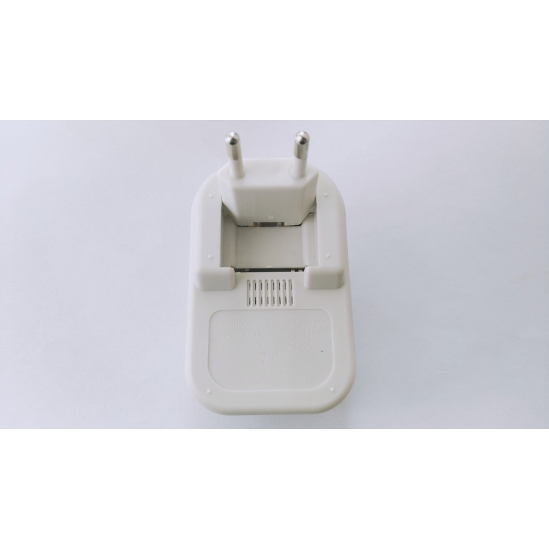 Універсальний зарядний пристрій HY02 з дисплеєм і USB Зелений