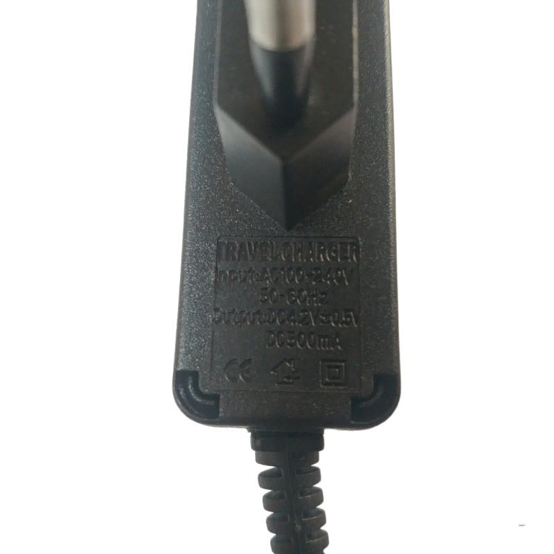 Зарядка для фонариков и других устройств 3.5*1.5 мм. / DC 4,2 вольт / 30 см