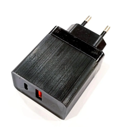 Зарядний пристрій AR-QC-PD / USB TYPE-C / Чорний