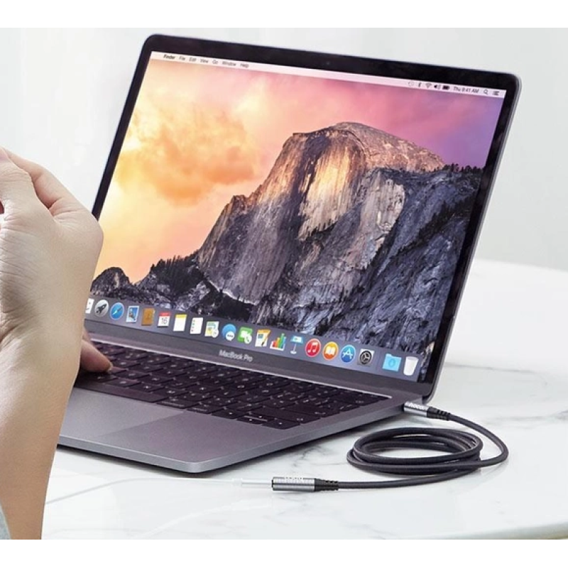 Аудио кабель удлинитель Hoco UPA20 / 3.5мм штекер на 3.5мм гнездо/ 1 метр / Черный