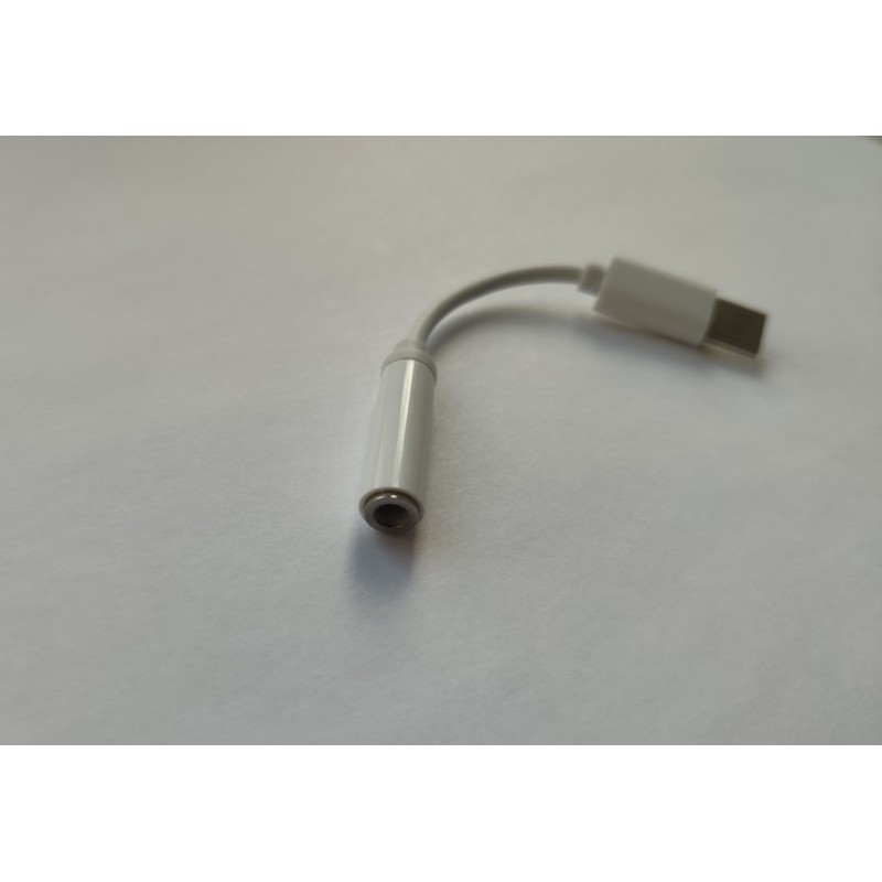 Перехідник для захищених смартфонів з type C на аудіо (AUX) 3.5 mm Білий