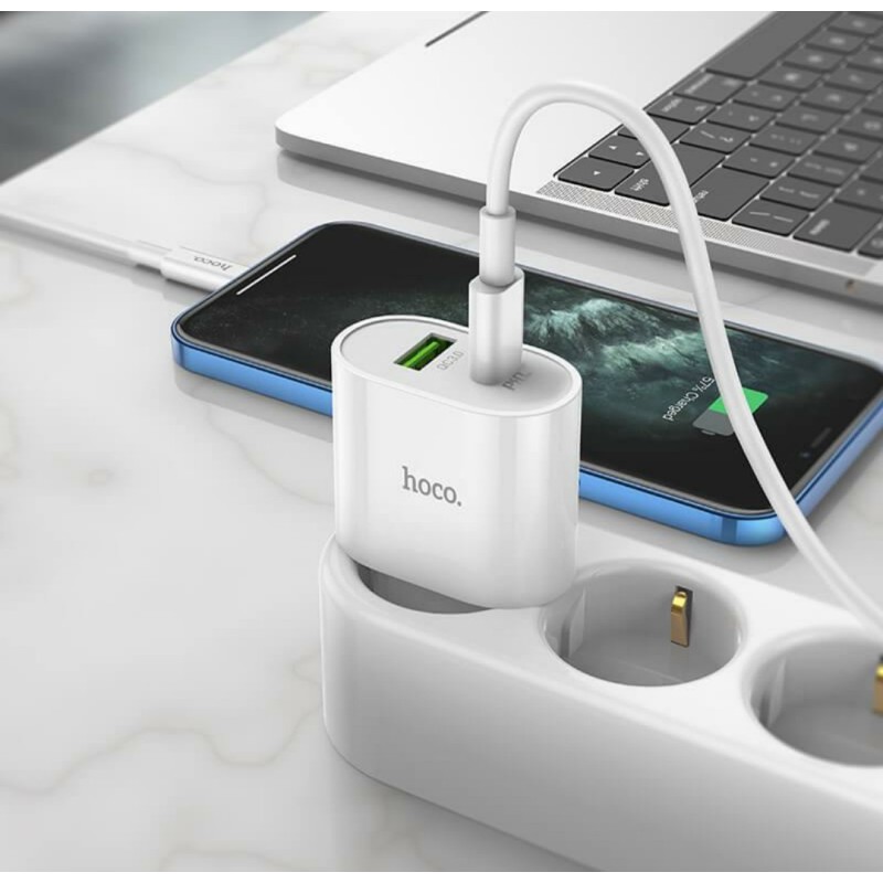 Блок живлення Hoco. C95A Quick Charge 3.0 18W + Type-C PD20W Білий