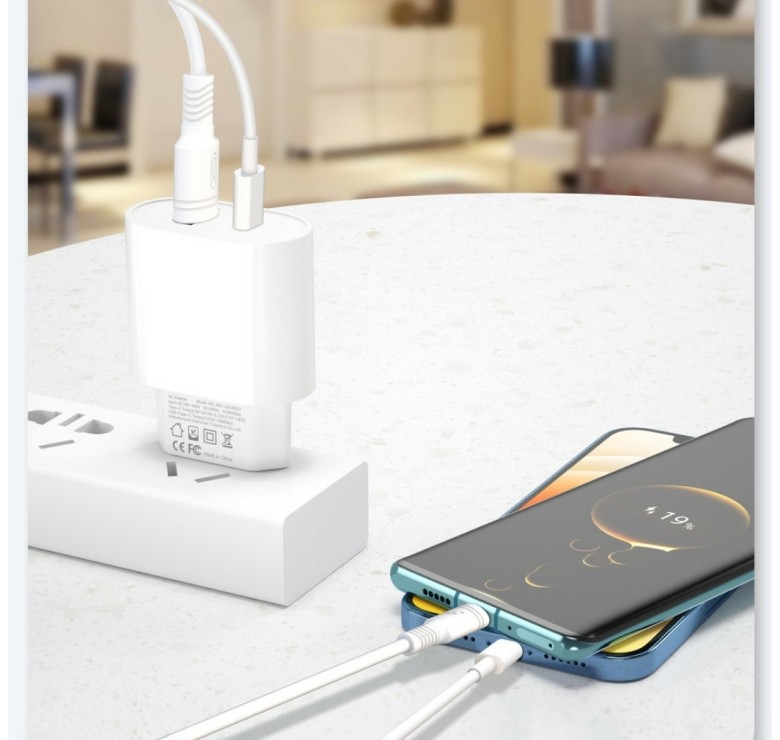 Блок питания XO-L81A с кабелем Type-C - Lightning (Iphone) Quick Charge 3.0 USB 18W + Type C (PD 20W) Белый