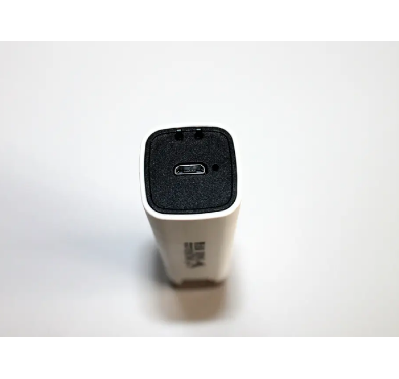 Фонарик ручной Smiling shark 617 светодиодный 1W / microUSB / Белый