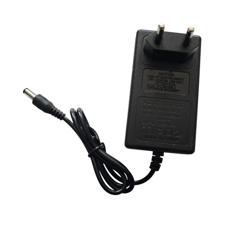 Зарядное устройство для аккумуляторной пилы, триммера/21V 2A/AC/DС/60см. / Черный